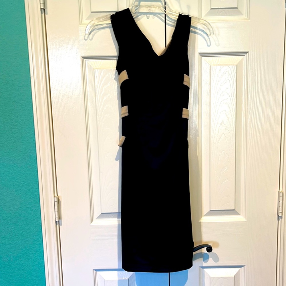 BLACK DRESS WITH OPEN BACK (TAN CRISSCROSS)